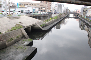 新堀川4月